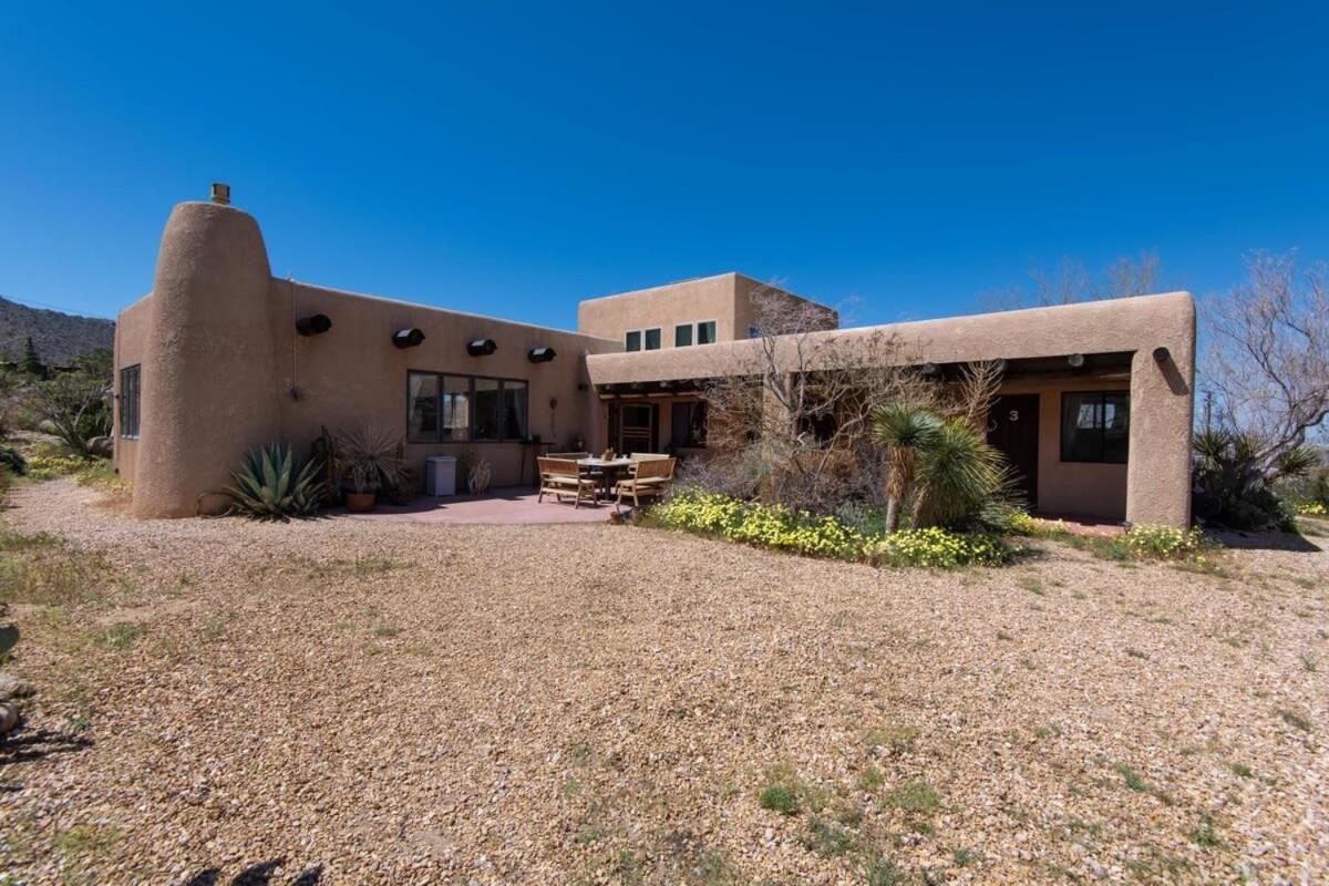 Renovated Lodge - Room 2 With Pool Access Joshua Tree Exterior foto